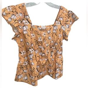 Style 5 Crop Top with Flutter Sleeves 
Size Junior Medium